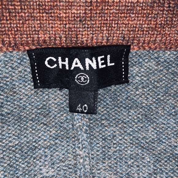 CHANEL Paris-Rome Cashmere Skirt - Picture 5 of 8